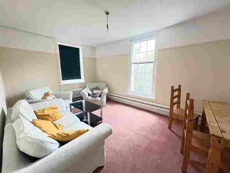 Student Accommodation near Oxstalls