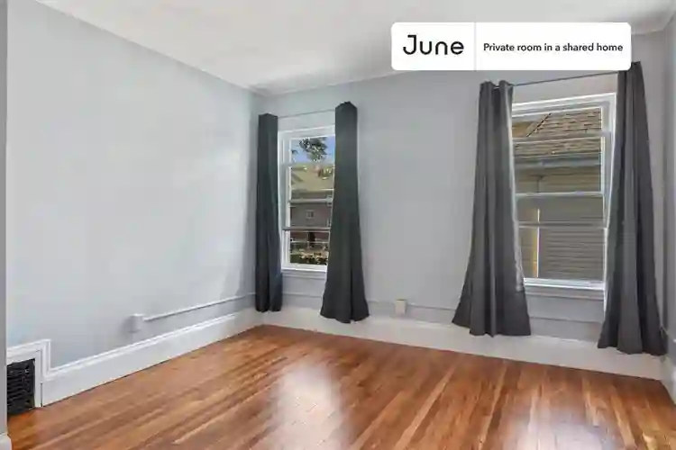 6 BR in Boston