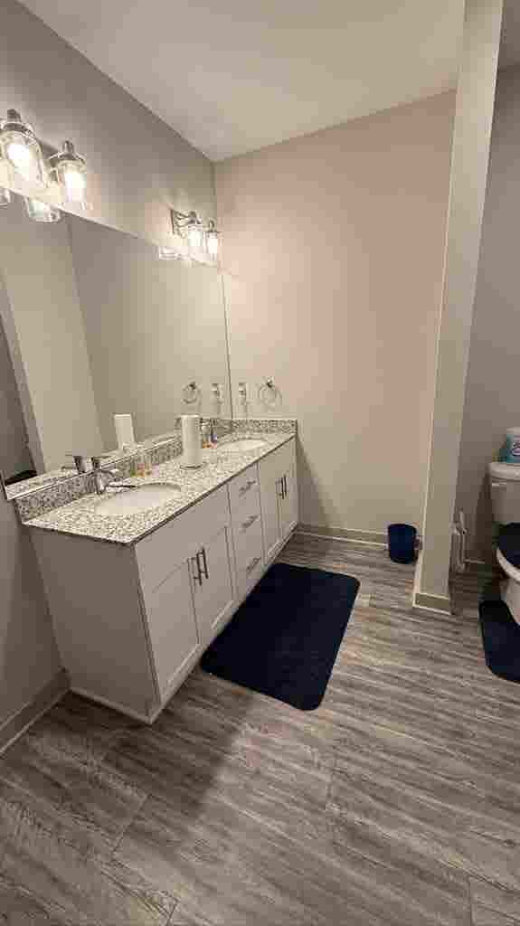luxury master suite for rent