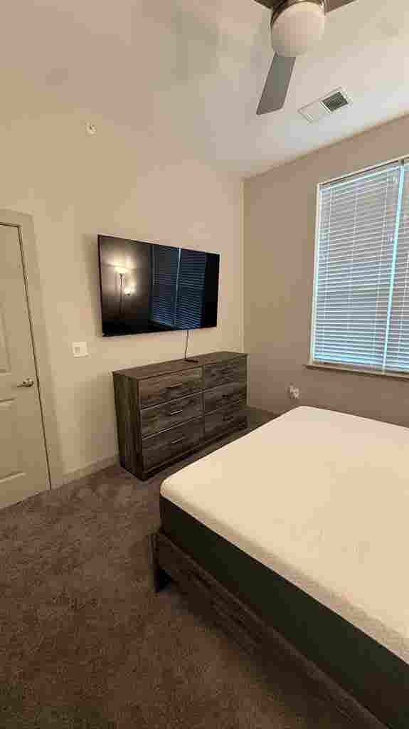 luxury master suite for rent
