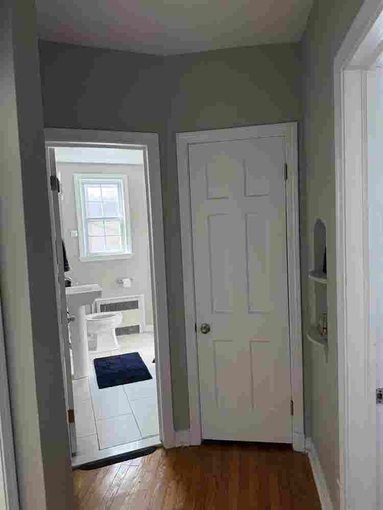 Lakeview Room for Rent