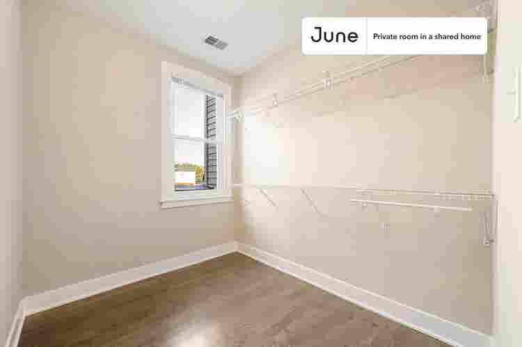 4 BR in Chicago
