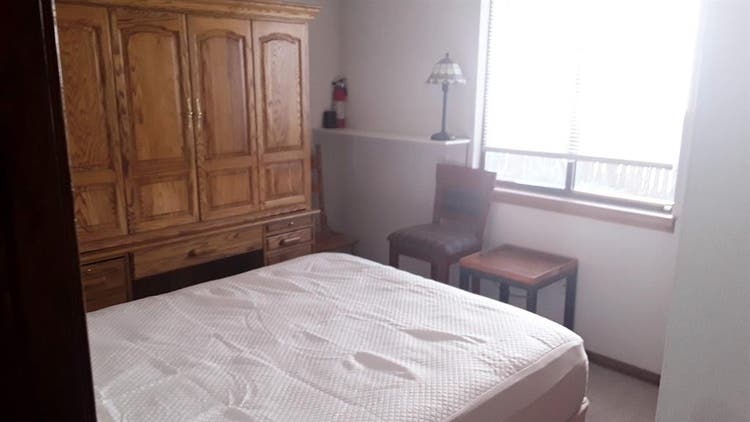 FURNISHED BEDROOM NOW AVAILABLE