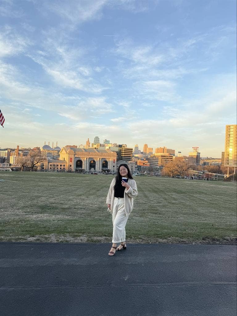 ✨ Looking for a Female Roommate  ✨