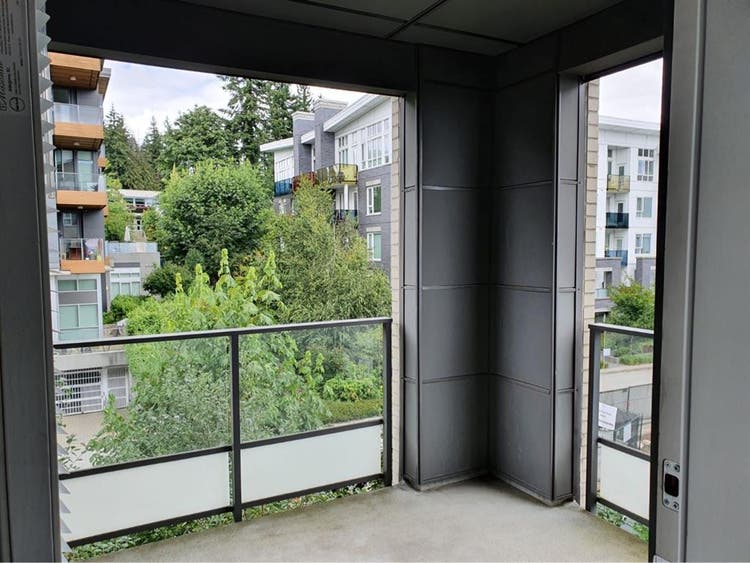SFU Burnaby Room Available