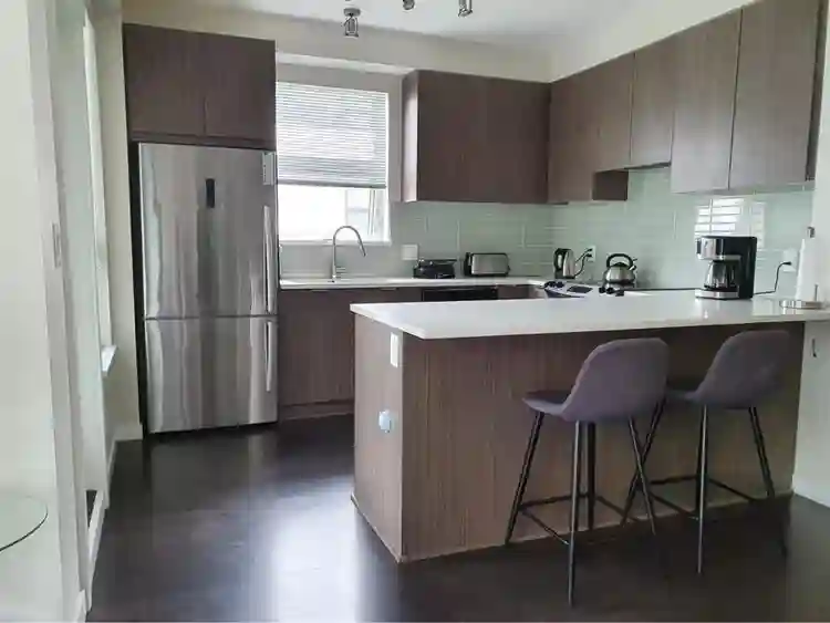 SFU Burnaby Room Available