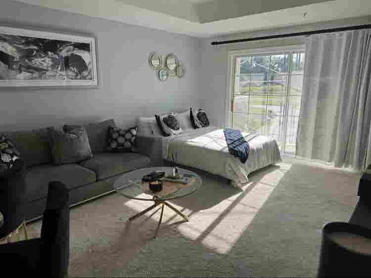 Room for rent-Semi Roommate