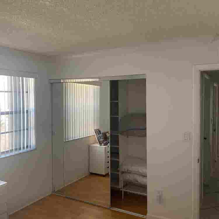 Furnished Room, bathroom & parking