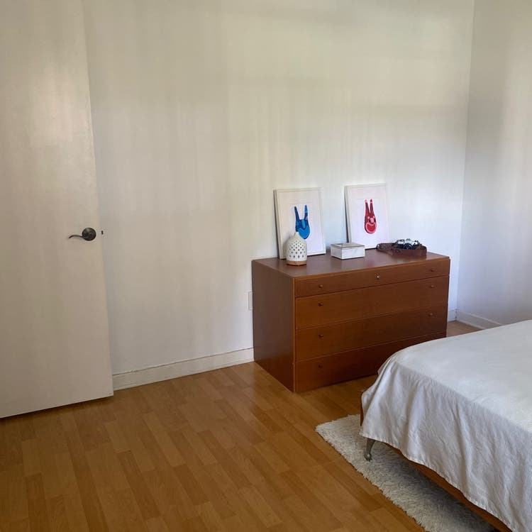 Furnished Room, bathroom & parking