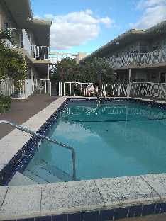 Large Room in  Bath Condo