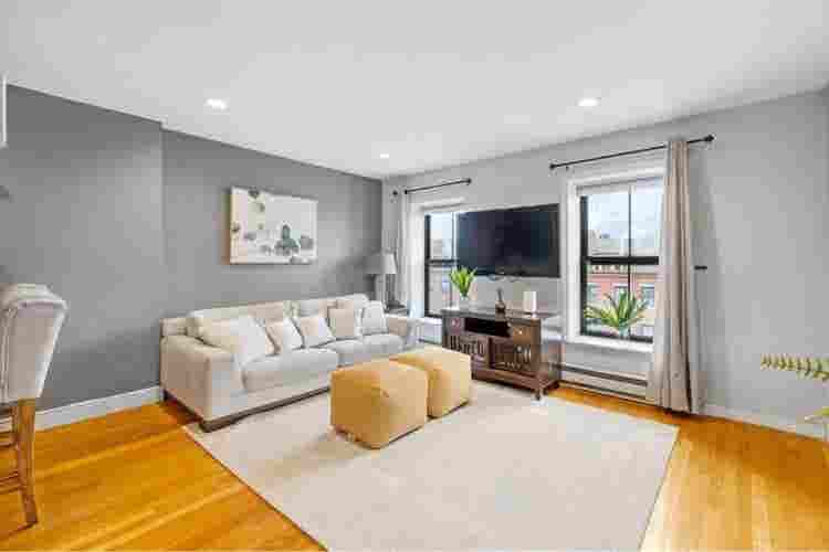 Room for short term lease only