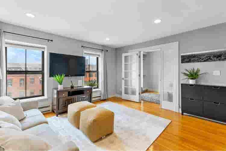 Room for short term lease only