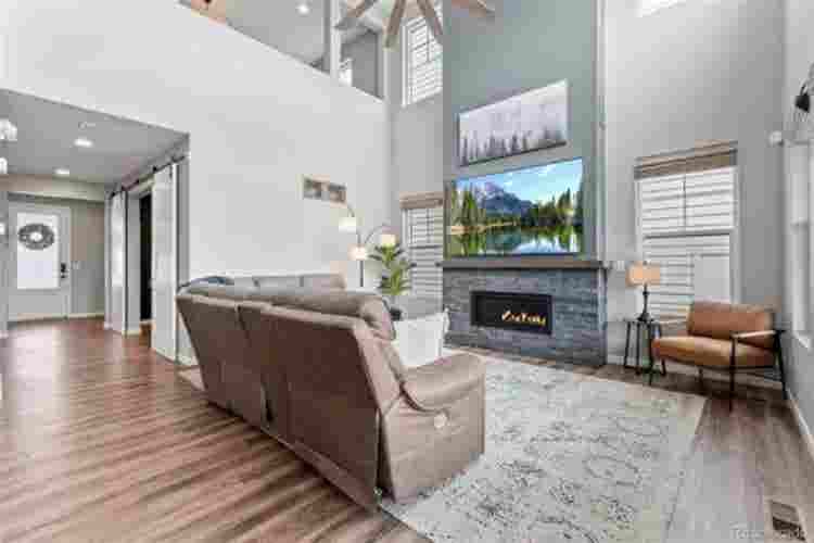 Beautiful 4BR 
at Solstice