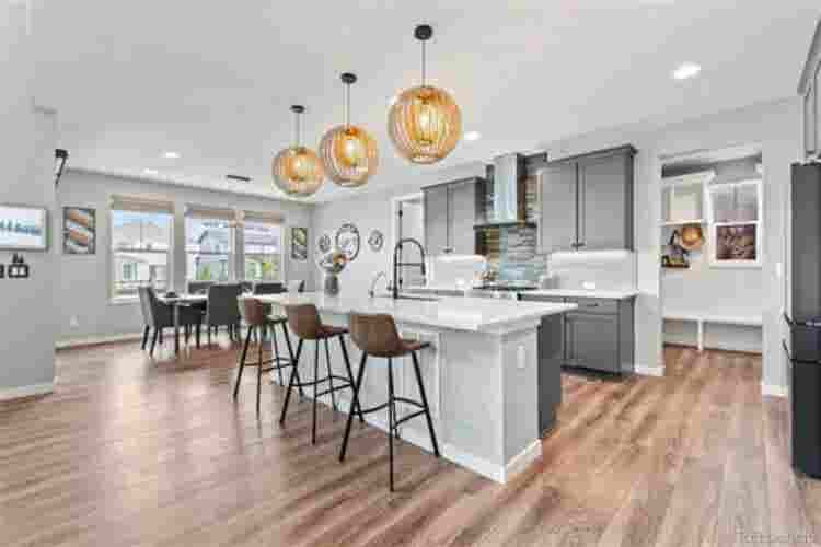 Beautiful 4BR 
at Solstice