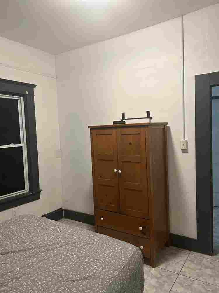 $ moves you into this large room