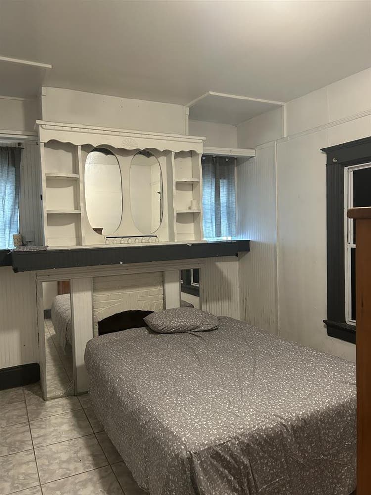 $ moves you into this large room