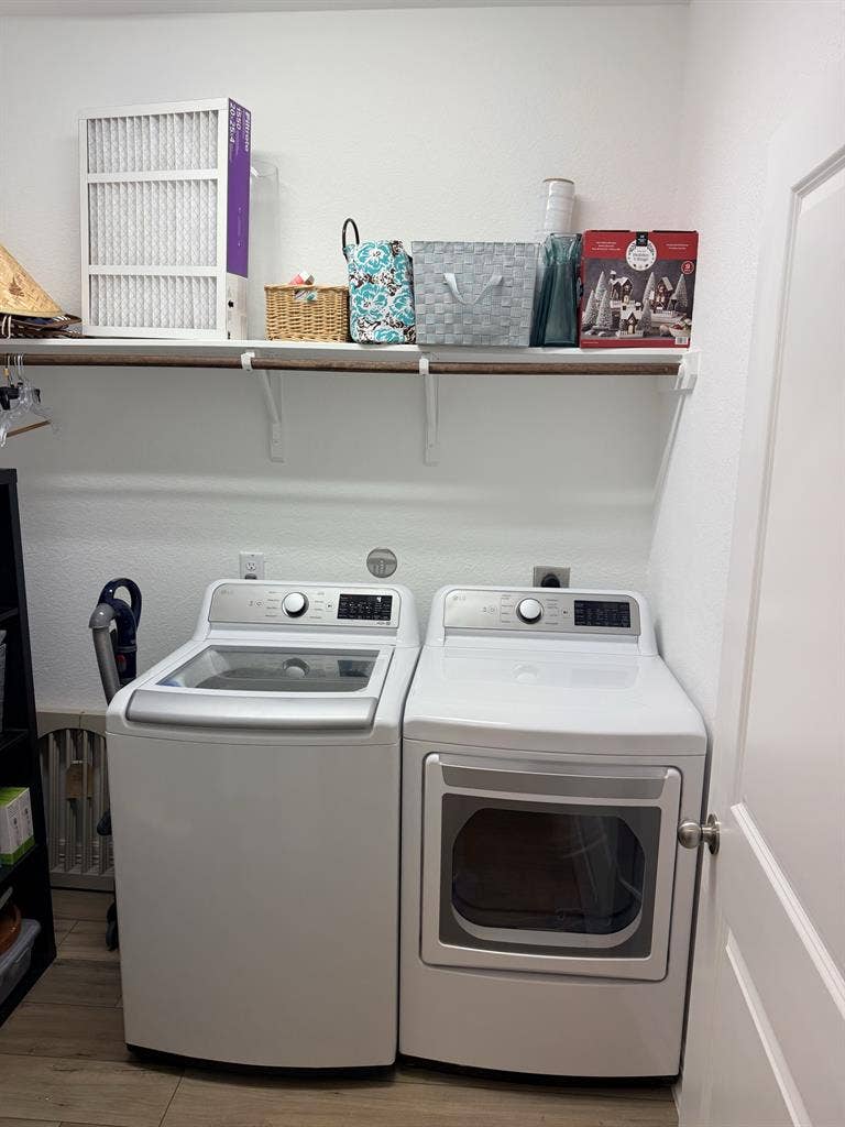 Female roommate only