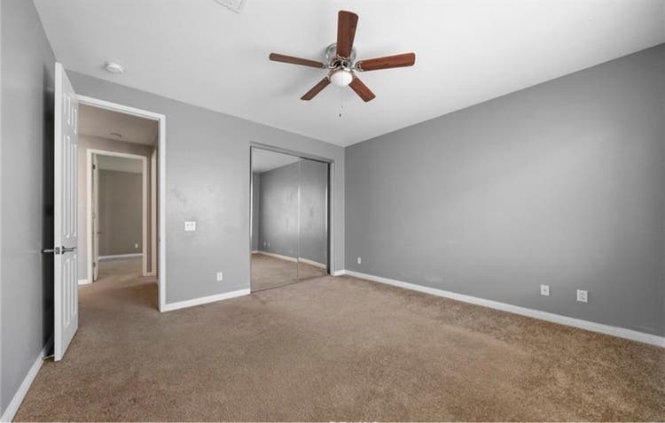 Private clean quiet beautiful room