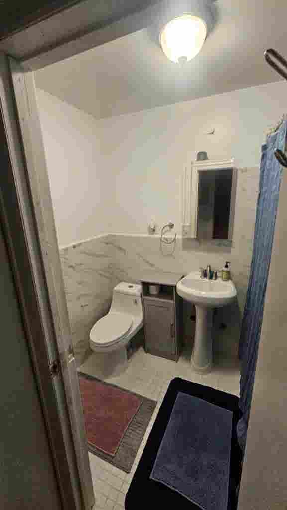 Large Room for Rent