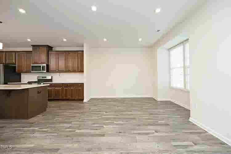 4 BR in Durham