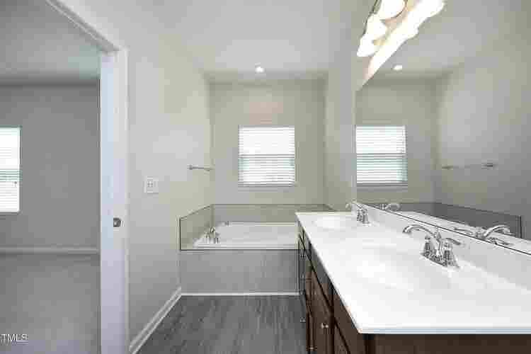 4 BR in Durham