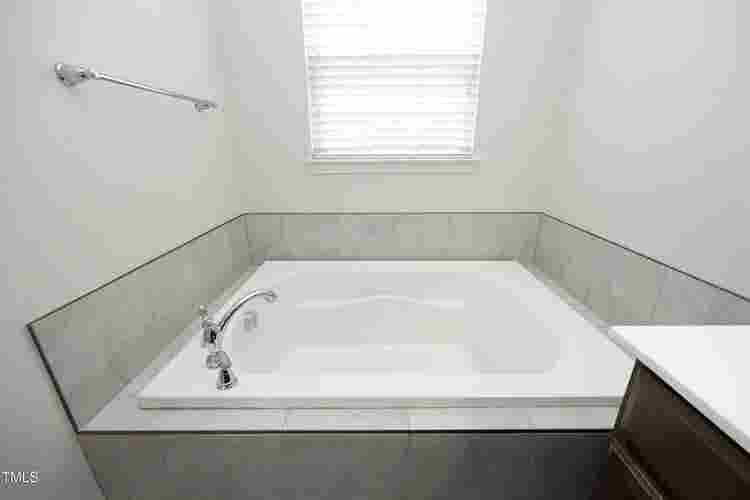 4 BR in Durham