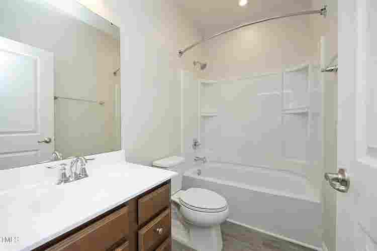 4 BR in Durham