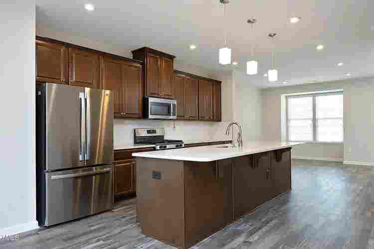 4 BR in Durham