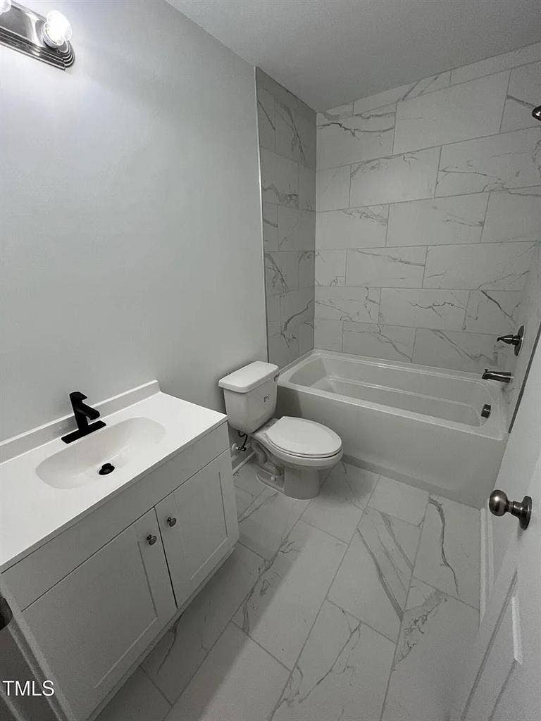 5 BR in Durham
