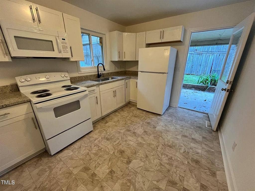 5 BR in Durham