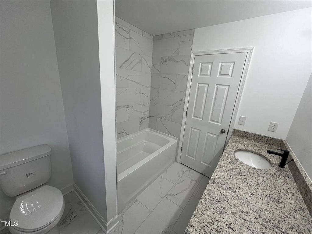 5 BR in Durham