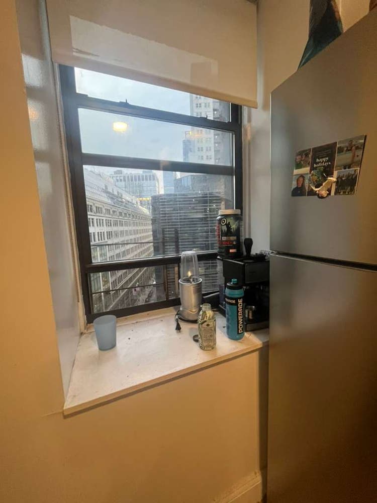 ✨Hottest Deal Room - Midtown South✨