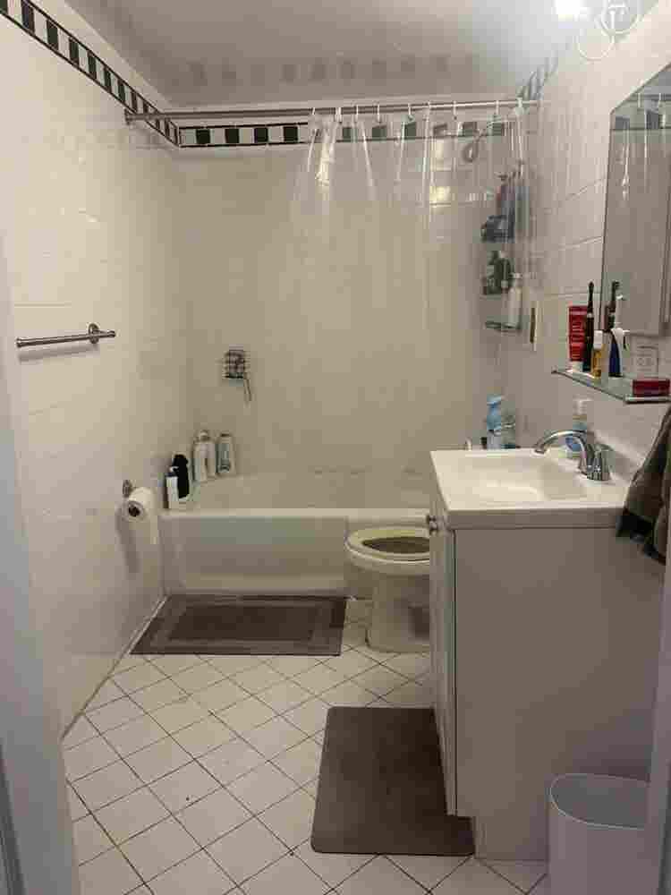 ✨Hottest Deal Room - Midtown South✨