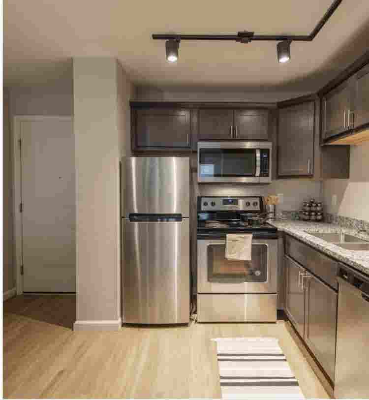 Sublease for Spring