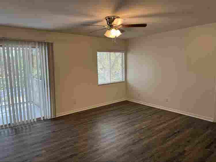 ROOMMATE NEEDED!! Private bat