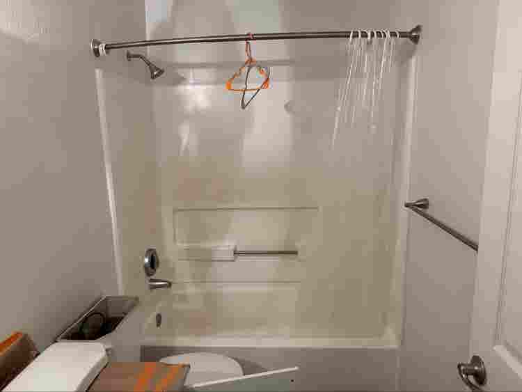 ROOMMATE NEEDED!! Private bat