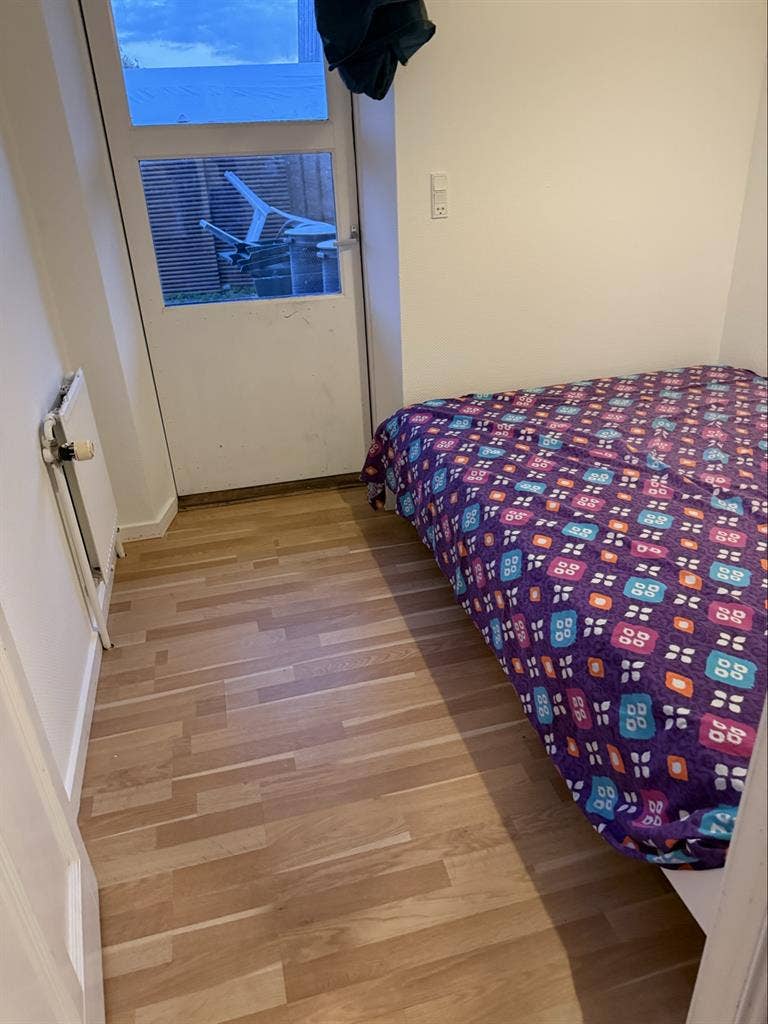 1 room available for 1 person