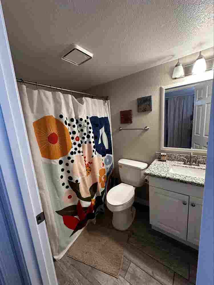 Quite and cozy room for rent