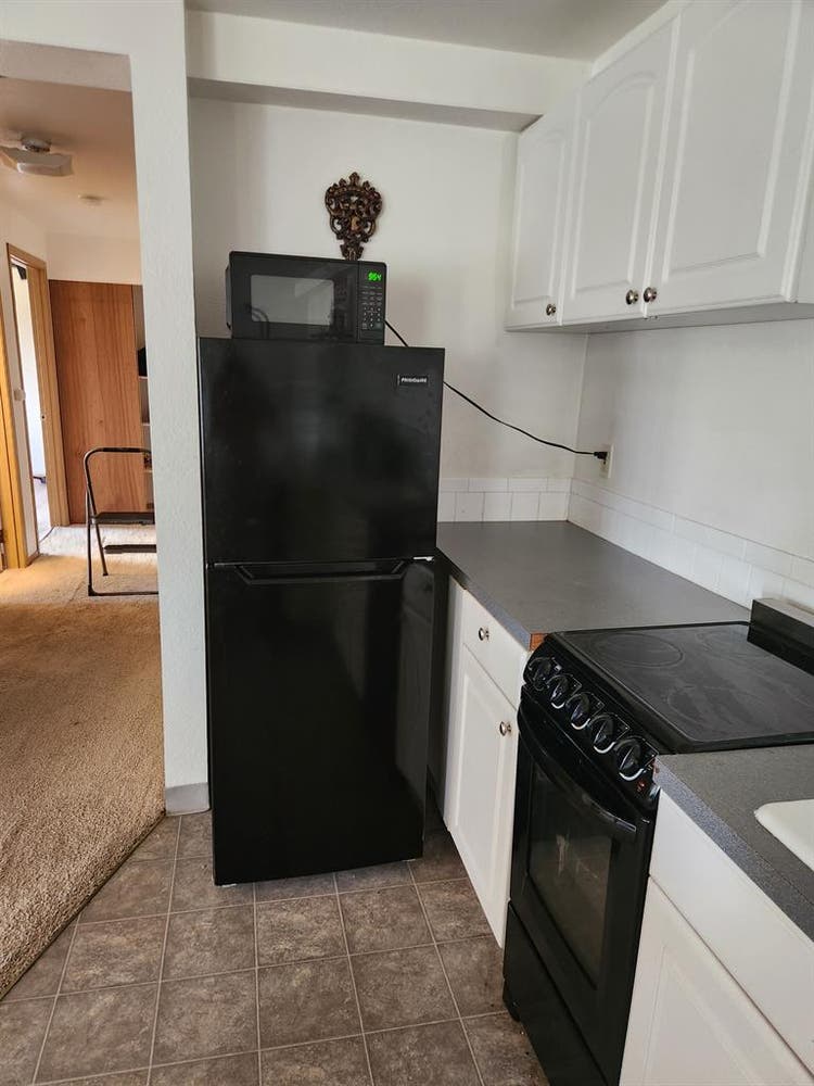 Large Room/w bathroom and Kitchen