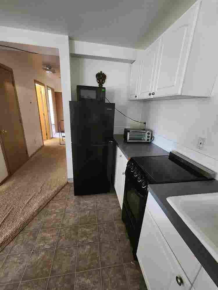 Large Room/w bathroom and Kitchen