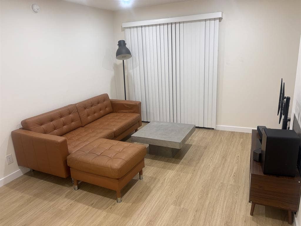 Private Room  BR (Venice Beach)