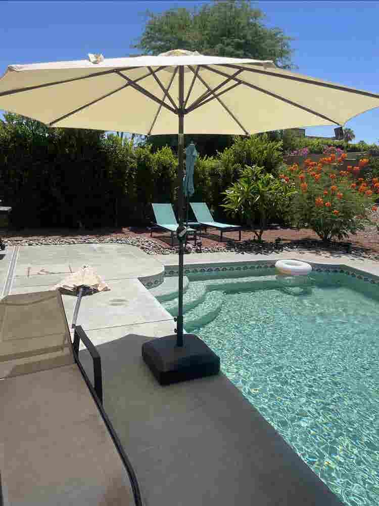 Pool house with Private Room