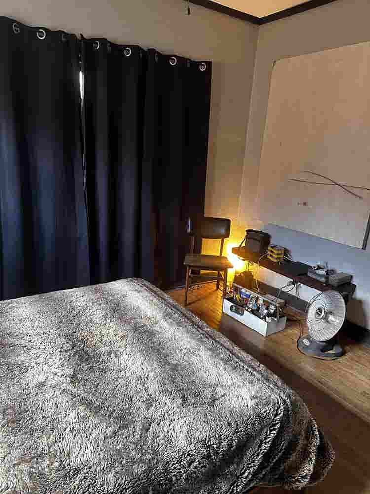 Craftsman home - bedroom for rent