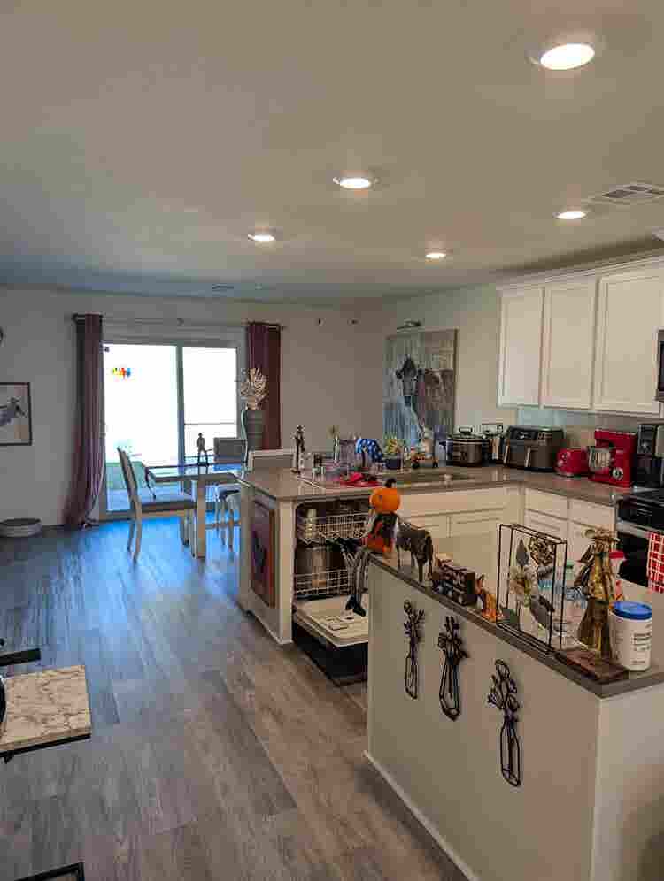 Rooms available-beautiful new house