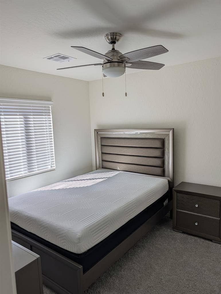 Rooms available-beautiful new house