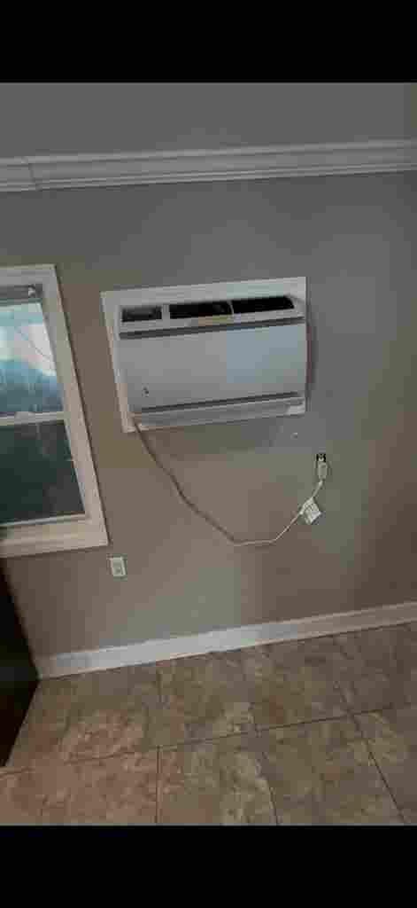 Room in Elmont NY
