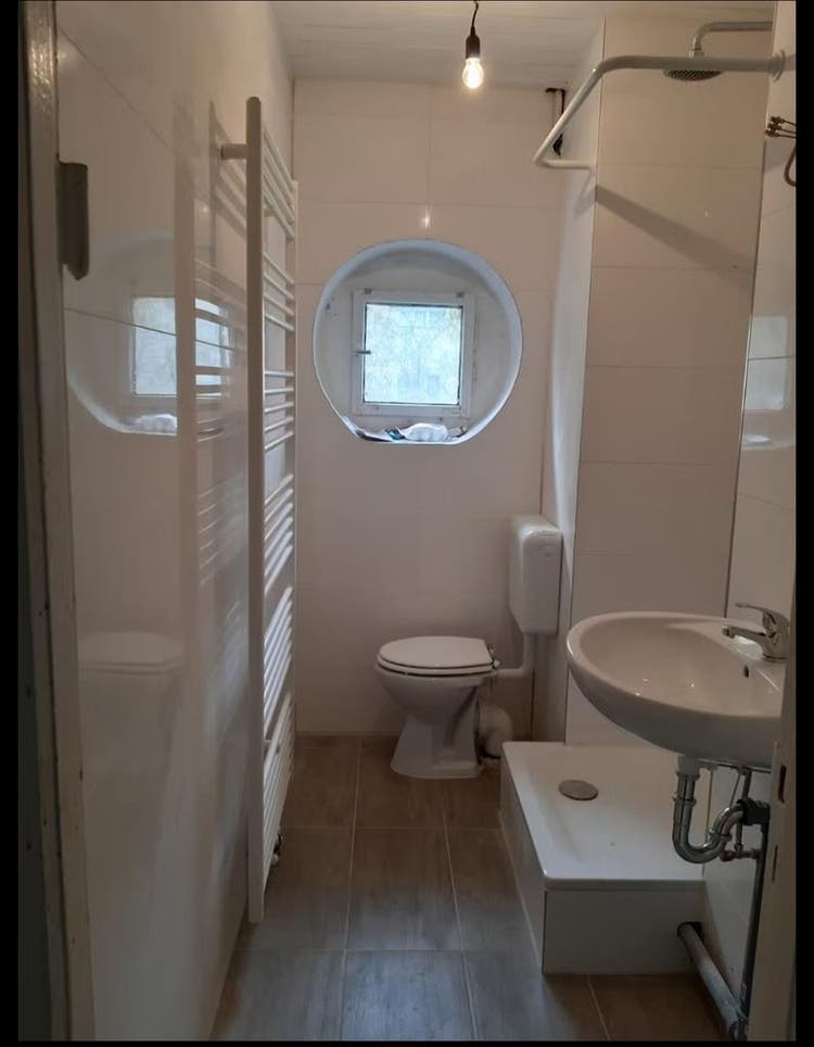 entire apartment to rent in Berlin