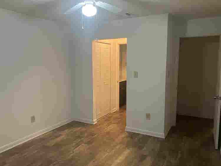 🏡 Bedroom in rent