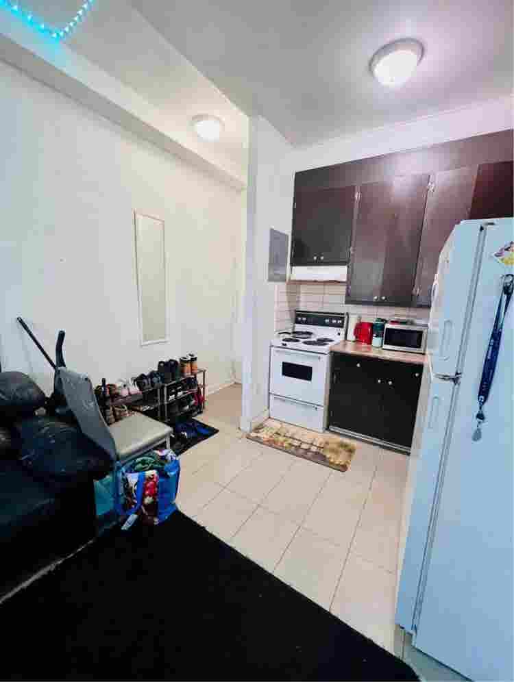 Room For Rent