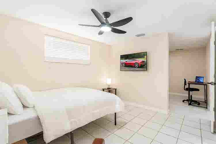 6 BR in Port Richey